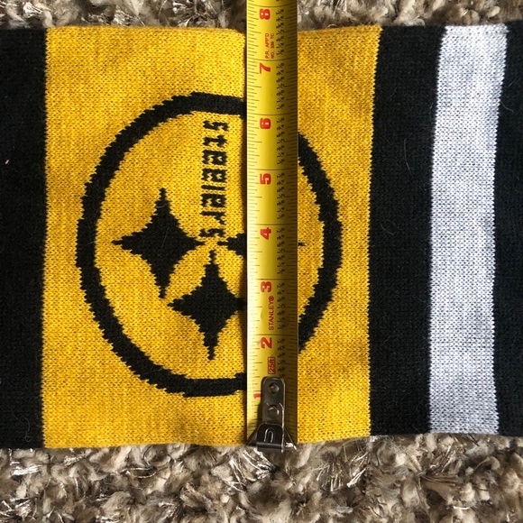 *SOLD* Steelers Football Scarf - Picture 3 of 3